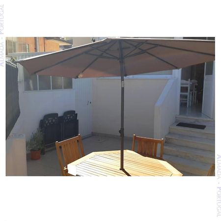 Casa Gil Anes Apartment Almada Exterior photo